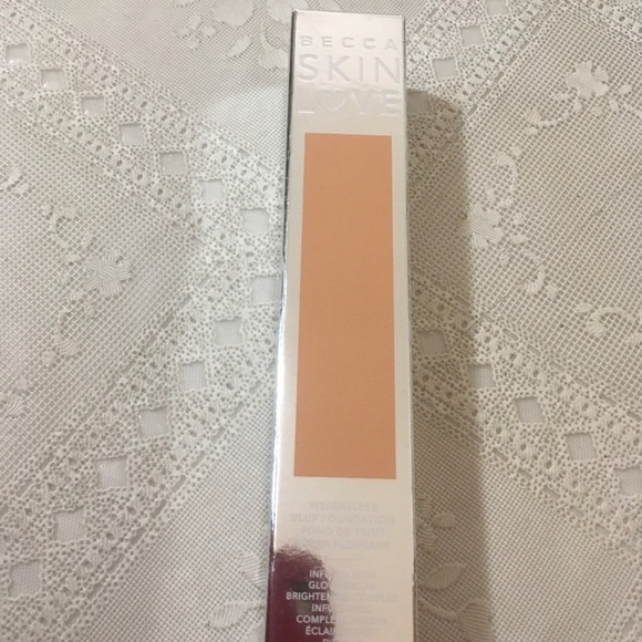 🆕 Becca Skin Love Weightless Foundation -Ivory - Picture 3 of 6